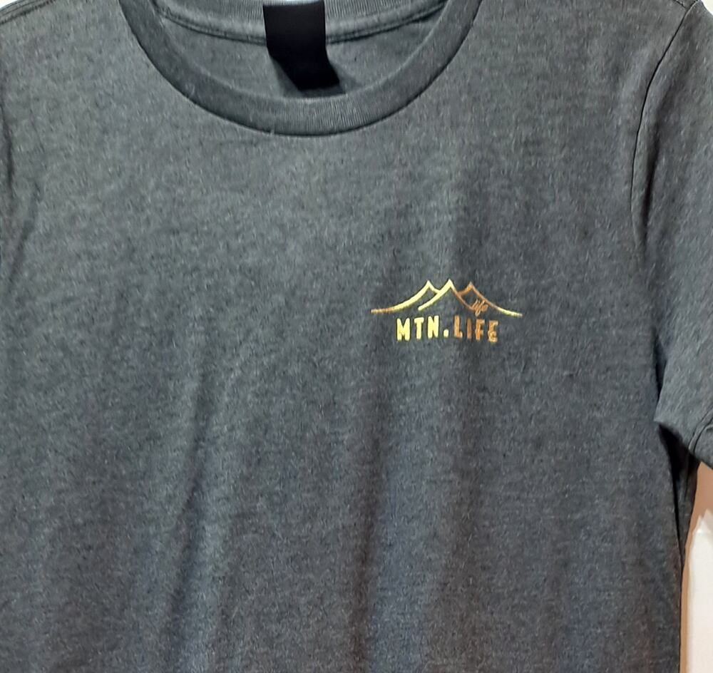 MTN.LIFE Mountain Graphic Print Designer T-Shirt Gray Crew Neck Short Sleeve